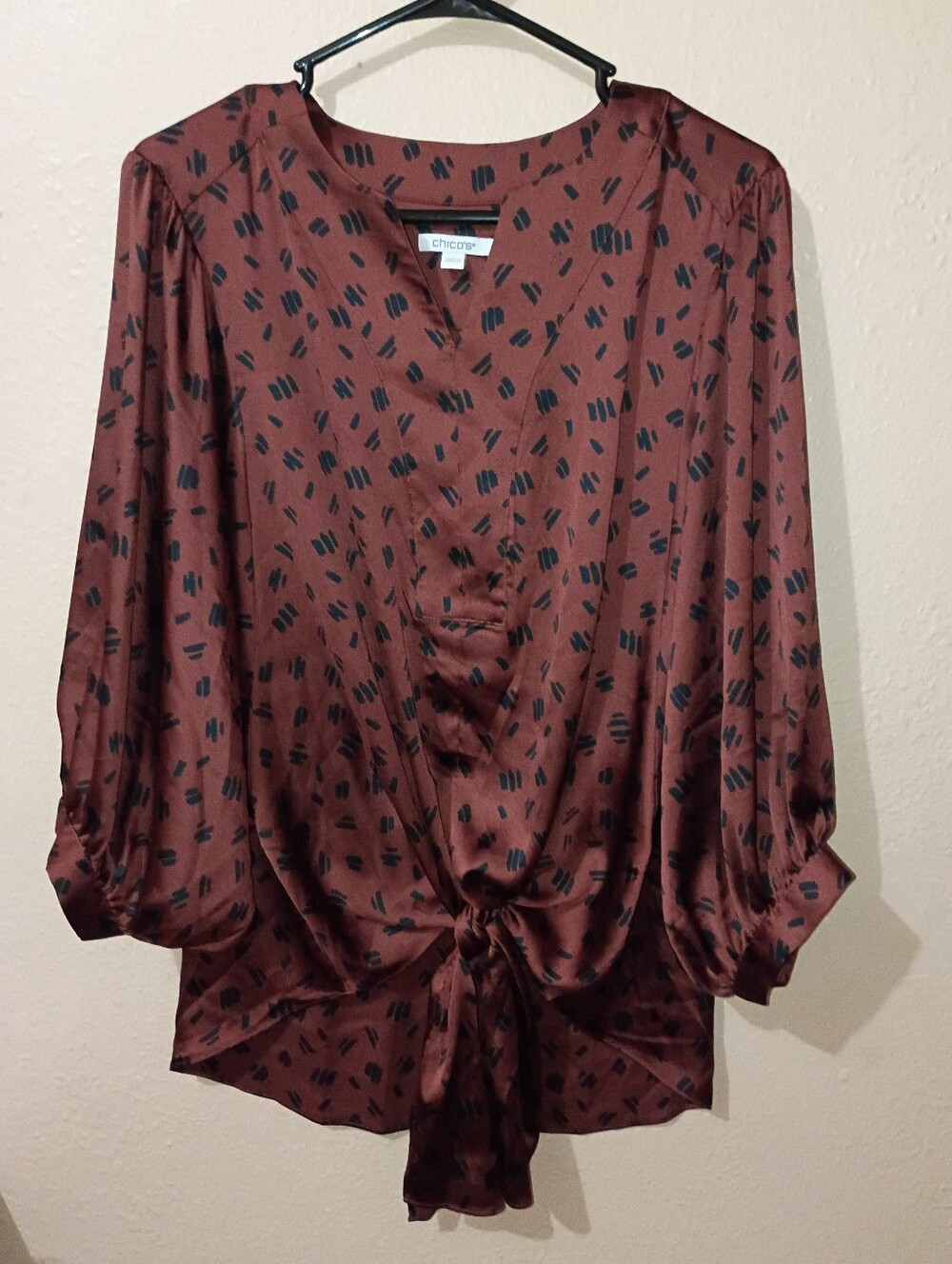 Chico's Rust Brown Tie-Front V-Neck Blouse with Black Dash Print